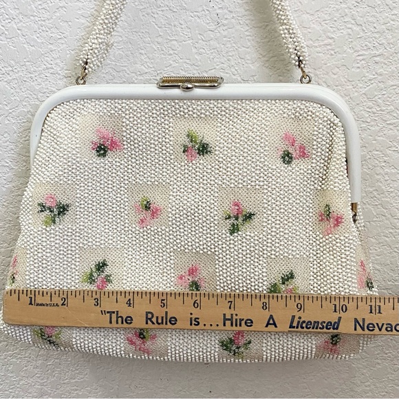 Vintage Beaded White Clutch Handbag with Dainty Flower Design - Picture 8 of 15